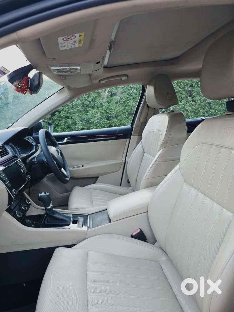 Skoda Superb L&k 2.0 Tdi At, 2017, Diesel