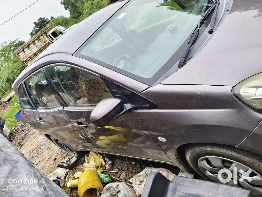 Honda Mobilio 2015 Diesel 96000 Km Driven