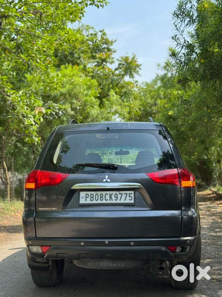 Mitsubishi Pajero Sport 2013