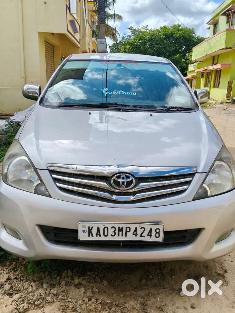 Toyota Innova 2011 Diesel 167000 Km Driven