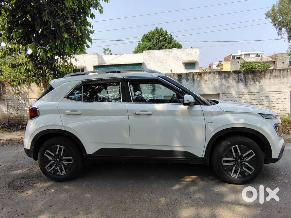 Hyundai Venue 1.0 Sx Turbo Imt, 2022, Petrol