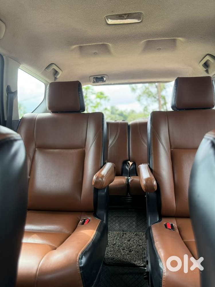 Toyota Innova Crysta 2.8 2016-17