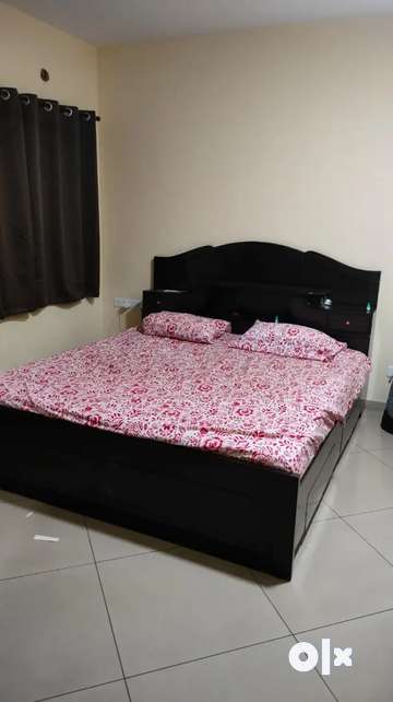 Olx king size deals bed