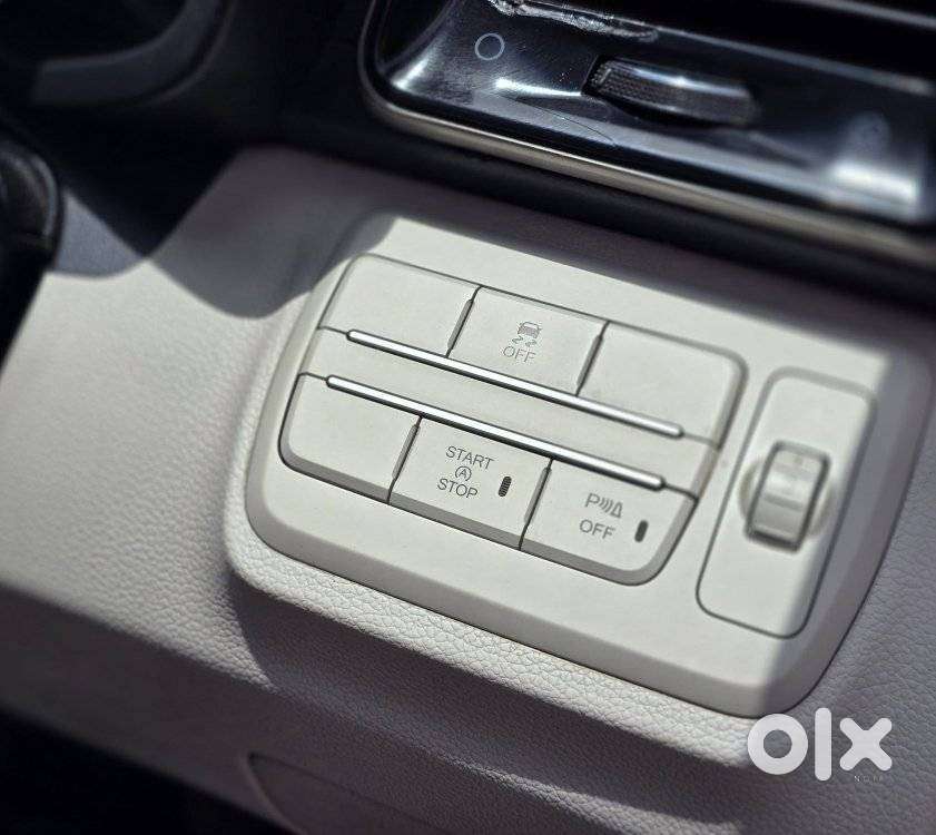 Mahindra Xuv300 W8 Option Diesel, 2021, Diesel