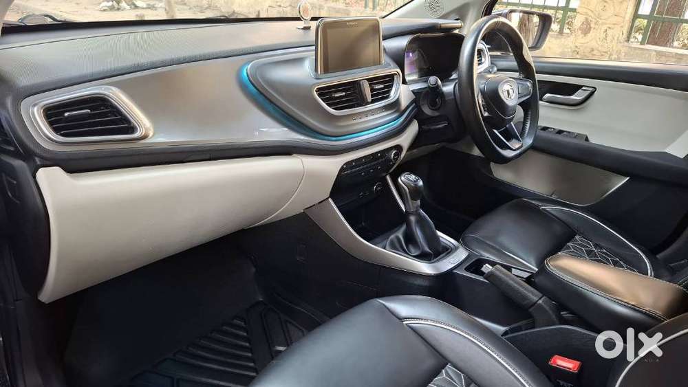 Tata Altroz Xz Icng, 2023, Petrol