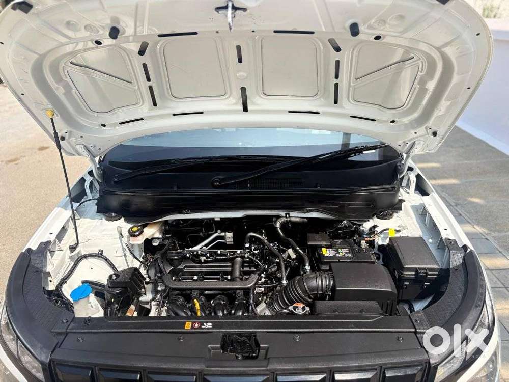 Hyundai Venue 1.2 S (o), 2024, Petrol