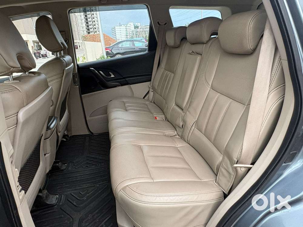 Mahindra Xuv500 At W10 Fwd, 2017, Diesel