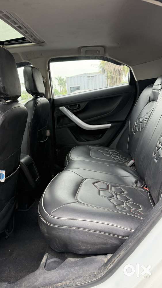 Tata Nexon 1.2 Revotron Xm (s), 2012, Petrol