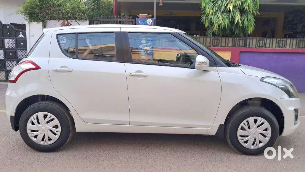 Maruti Suzuki Swift Vxi, 2015, Petrol