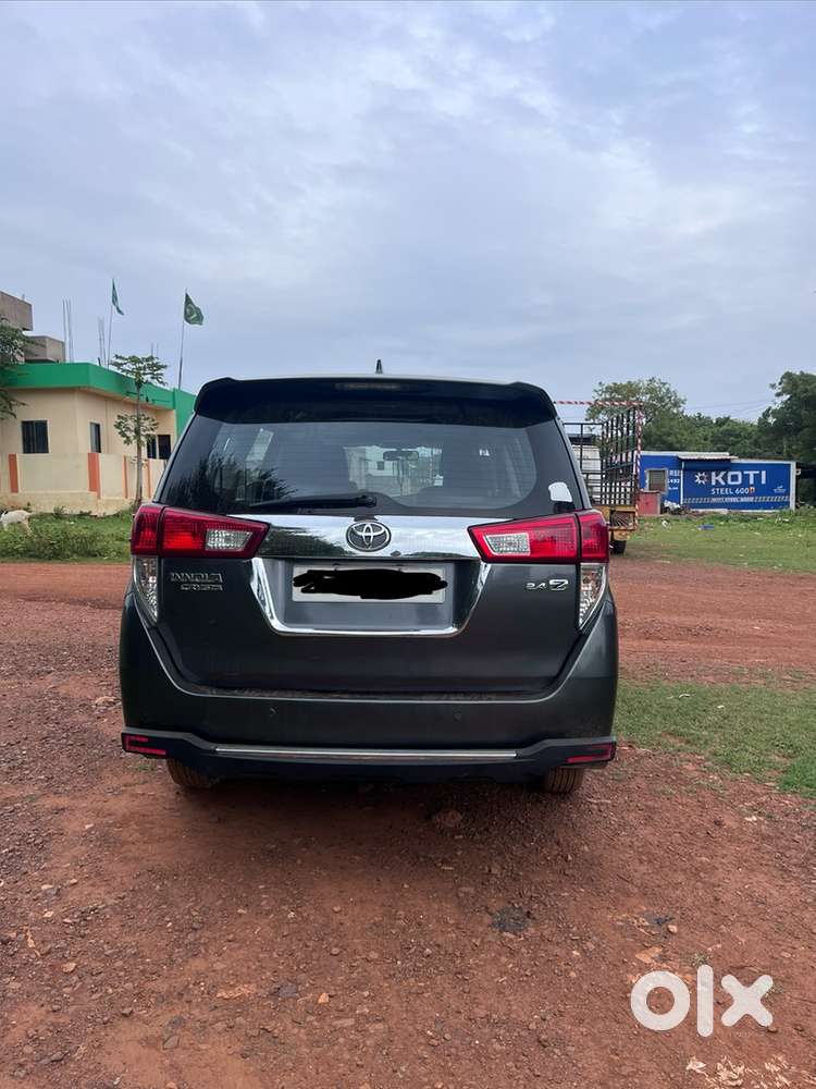 Toyota Innova Crysta 2017