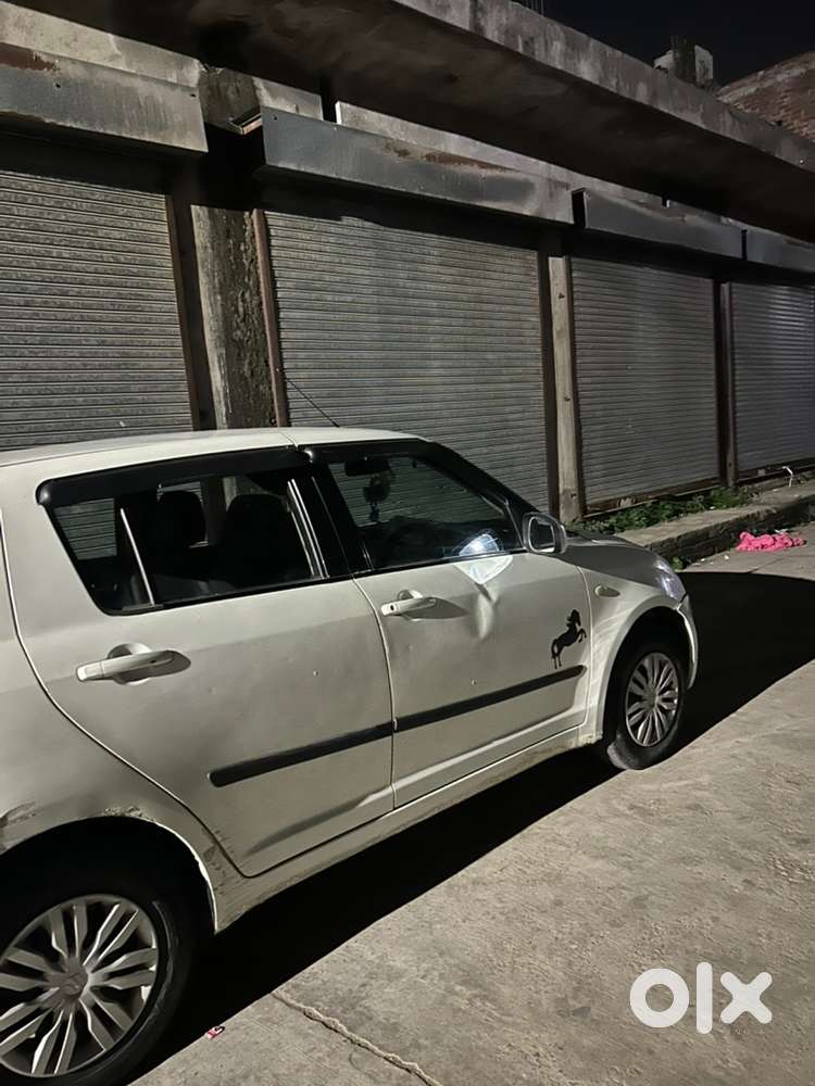 Maruti Suzuki Swift Petrol 2010