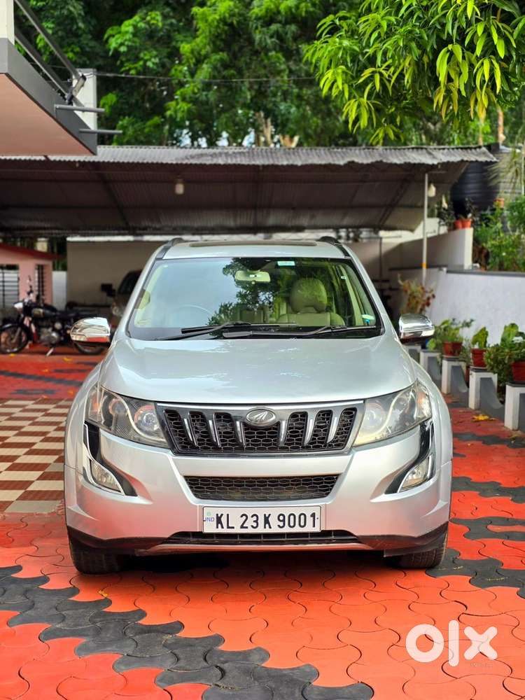 Mahindra Xuv500 W10 With Sunroof