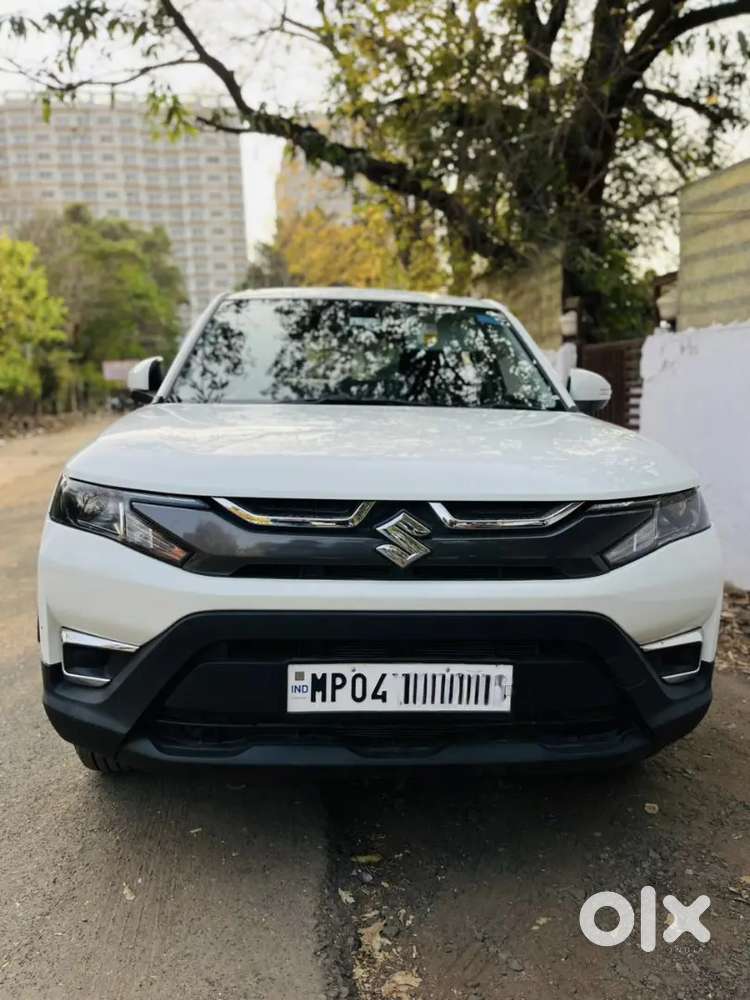 Maruti Suzuki Brezza 2025 Petrol 4000 Km Driven