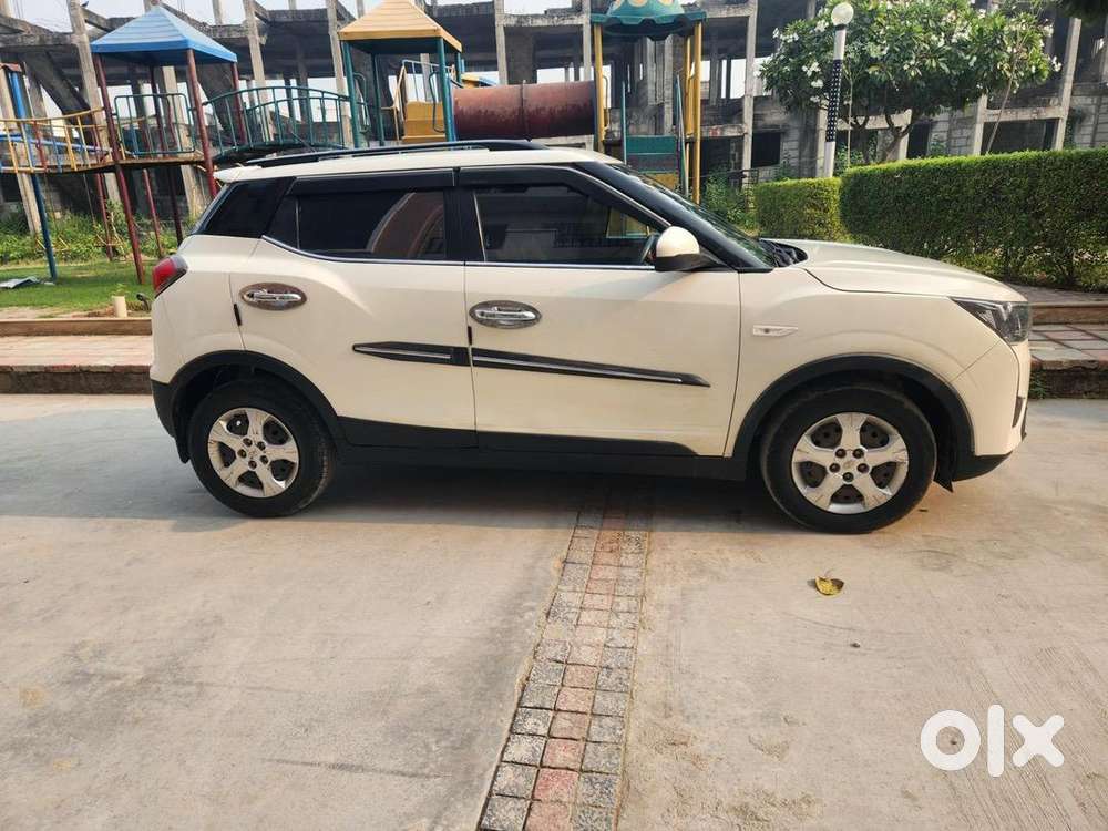 Mahindra Petrol Car 2020