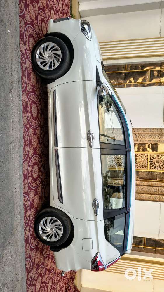 Maruti Suzuki Ertiga 2022-2023  Vxi, 2023, Petrol