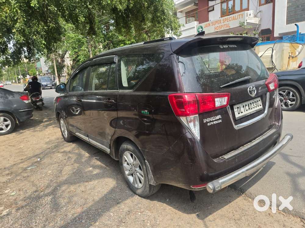 Toyota Innova Crysta 2.4 G Mt, 2020, Petrol