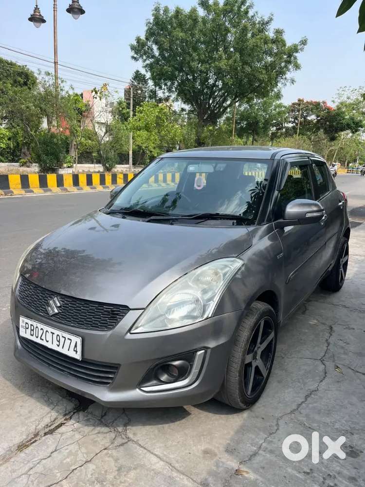 Maruti Suzuki Swift 2015 Diesel 87582 Km Driven