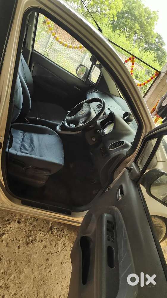 2nd Owner Maruti Ritz 2010 Cng