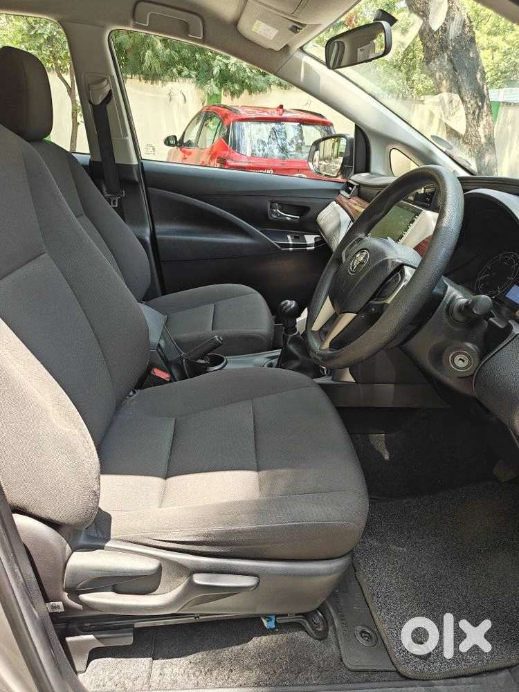 Toyota Innova Crysta 2.4 Gx Limited Edition 7 Str, 2023, Diesel