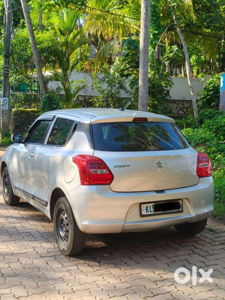 Maruti Suzuki Swift Vxi + Manual, 2018, Petrol