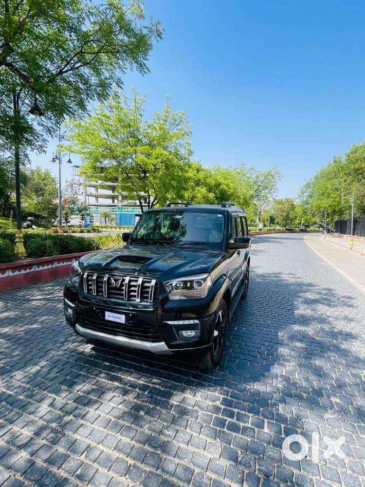 Mahindra Scorpio Classic 2023 Diesel 52000 Km Driven