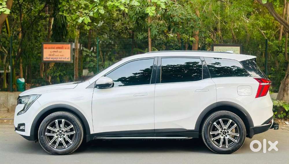 Mahindra Xuv700 2.2 Ax 7 Diesel At Luxury Pack Str, 2025, Diesel