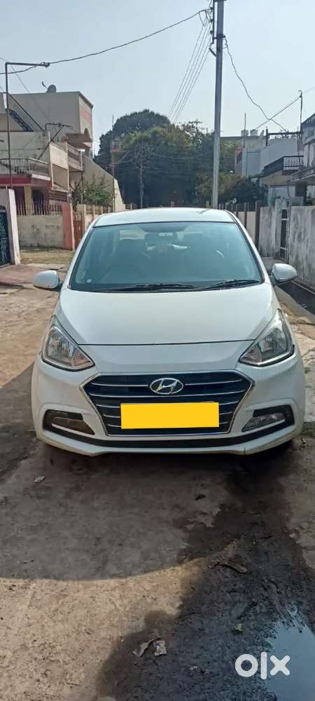 Maruti Suzuki Dzire 2013 Petrol 70000 Km Driven Alloy Wheels
