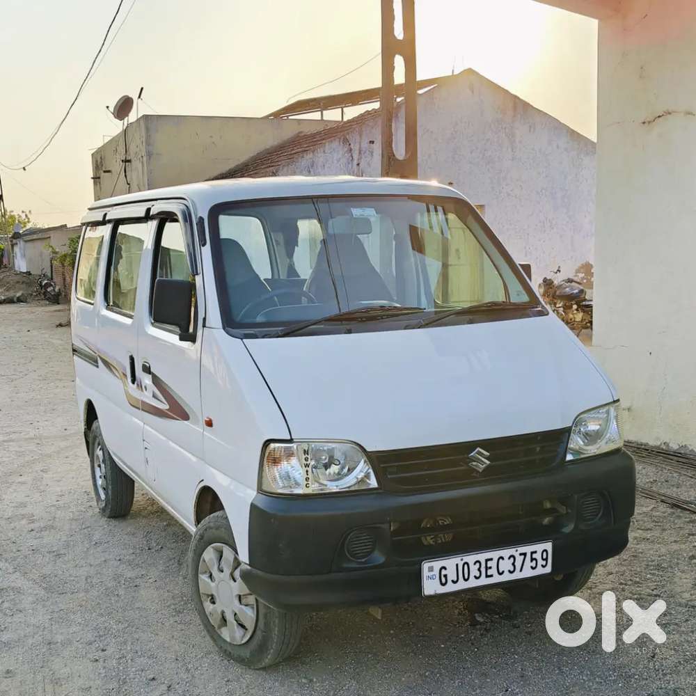 Maruti Suzuki Eeco 5 Str With Ac , Petrol + Company Fitted Cng