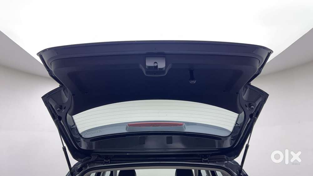 Volkswagen Taigun 1.0 Tsi Highline At, 2022, Petrol
