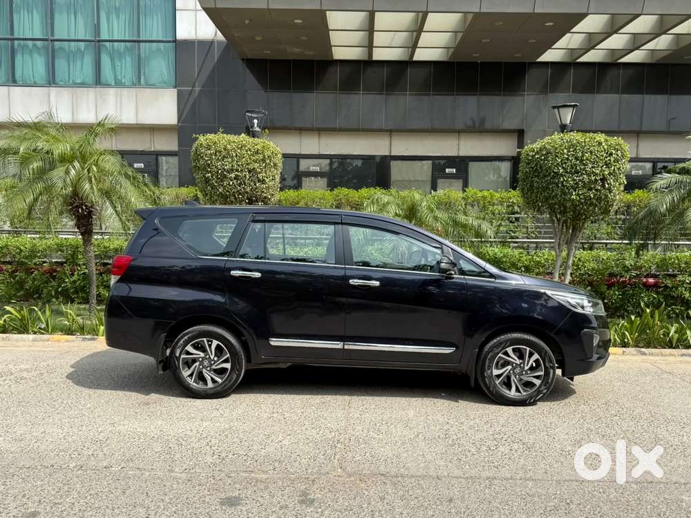 Toyota Innova Crysta [2020-ongoing] 2.4 Gx 7 Str, 2022, Diesel
