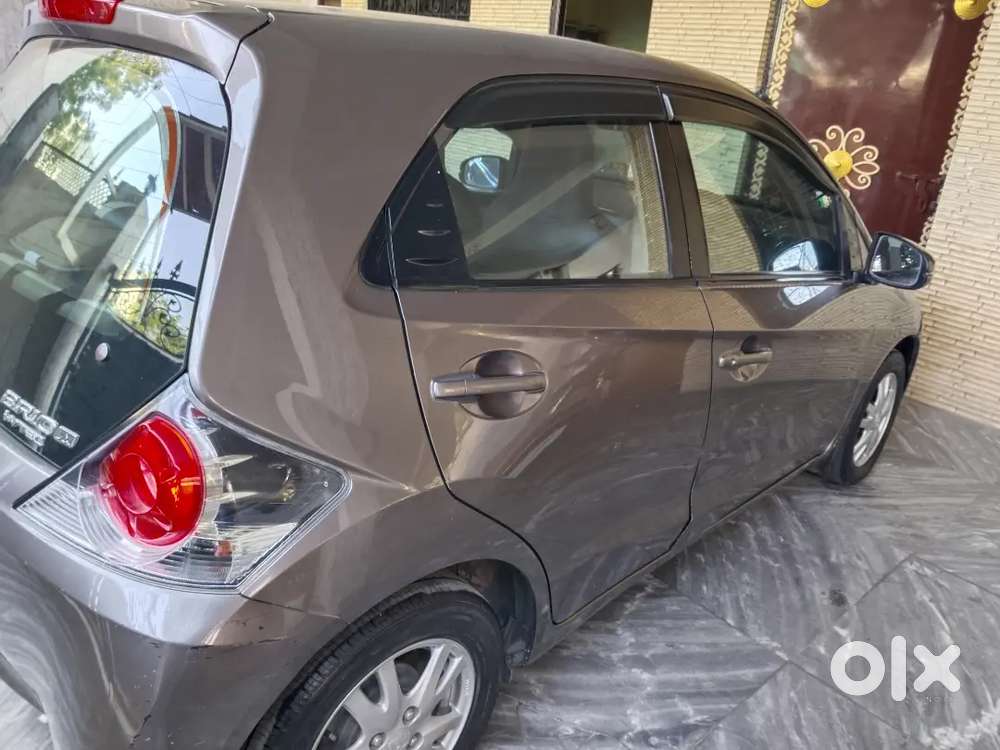 Honda Brio 2015 Petrol Well Maintained
