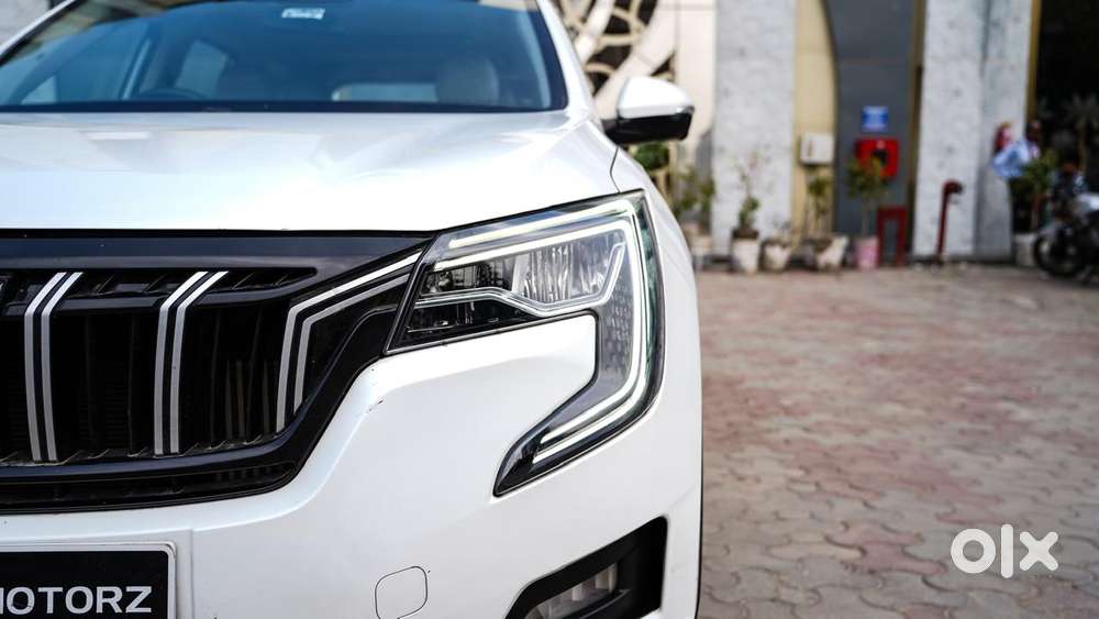 Mahindra Xuv700 2.0 Ax 7 Petrol At Str, 2022, Petrol
