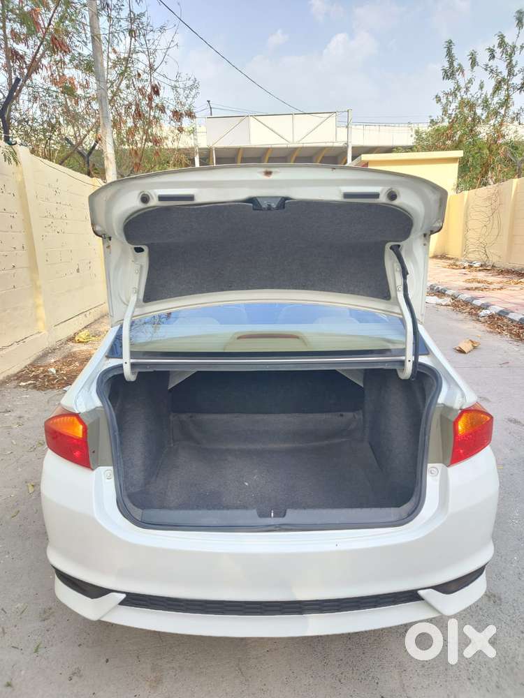 Honda City I-vtec V, 2017, Petrol