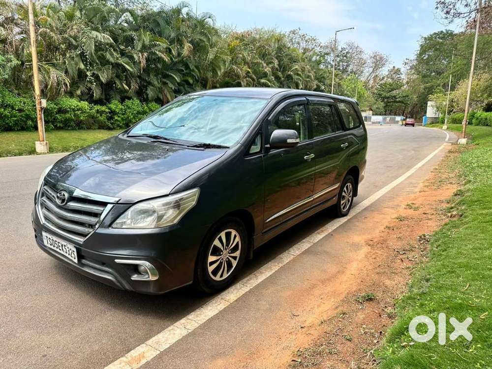 Toyota Innova 2.5 Zx 7 Str Bs-iv, 2015, Diesel