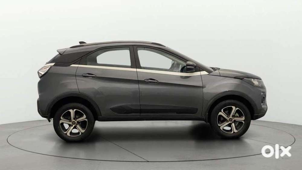 Tata Nexon Fearless Plus 1.2 Revotron Petrol 6 Mt, 2022, Petrol