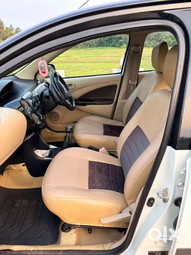 2017 Nov Model Etios Liva Vx Dual Tone