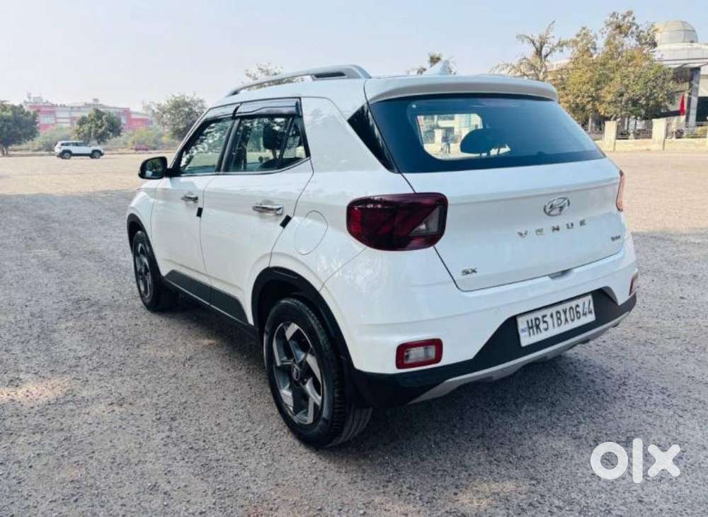 Hyundai Venue 1.0 Sx Turbo Dct, 2019, Petrol