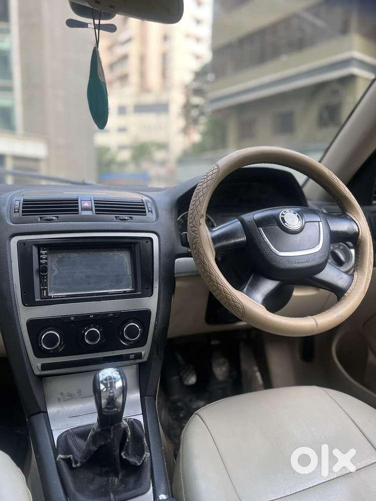 Skoda Laura Elegance 2.0 Tdi Cr Mt, 2010, Diesel