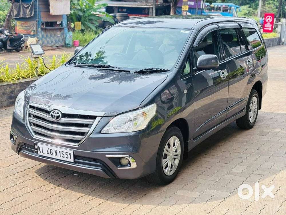 Toyota Innova 2.5 G (diesel) 8 Seater, 2016, Diesel