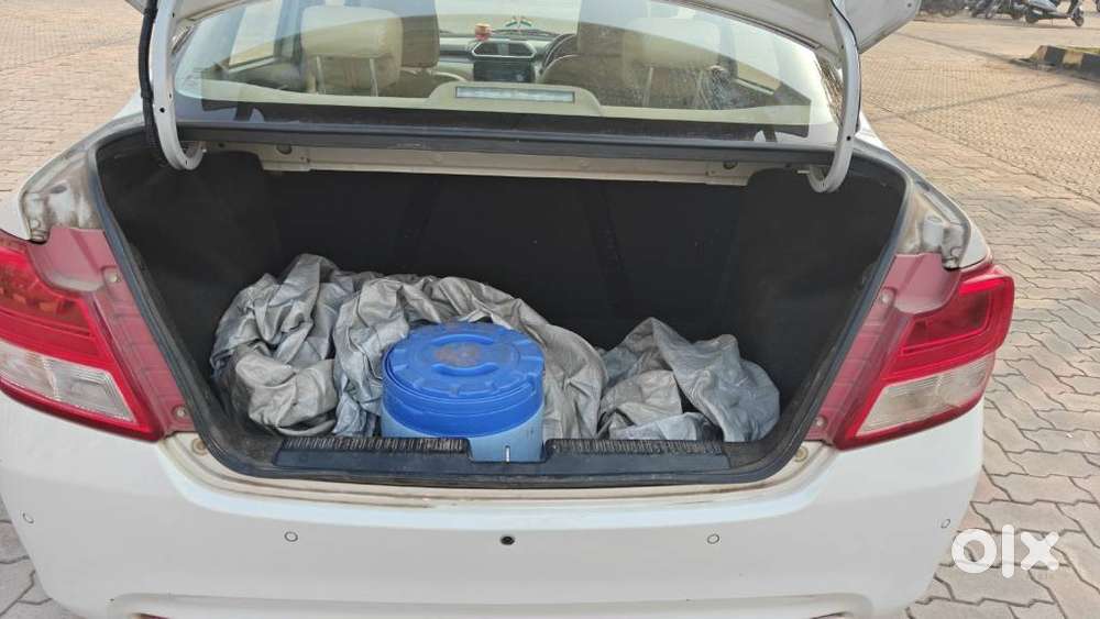 Maruti Suzuki Dzire Vxi Ags, 2022, Petrol