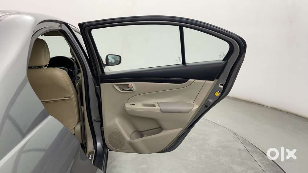 Maruti Suzuki Ciaz 2014-2017 At Zxi, 2016, Petrol