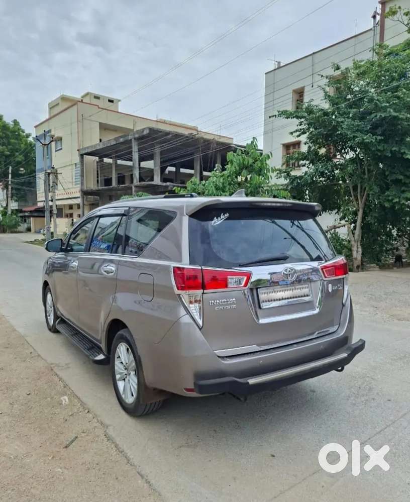 Toyota Innova Crysta 2018