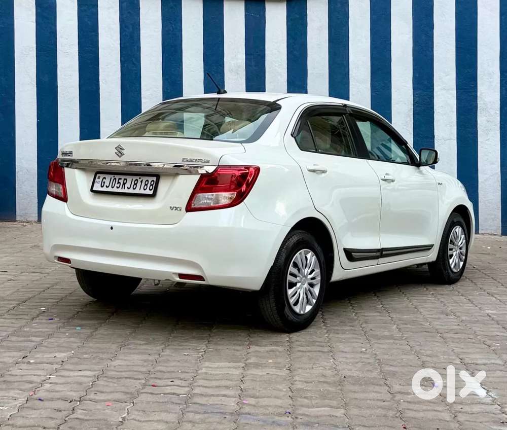 Maruti Suzuki Dzire 1.2 Vxi Amt, 2019, Petrol