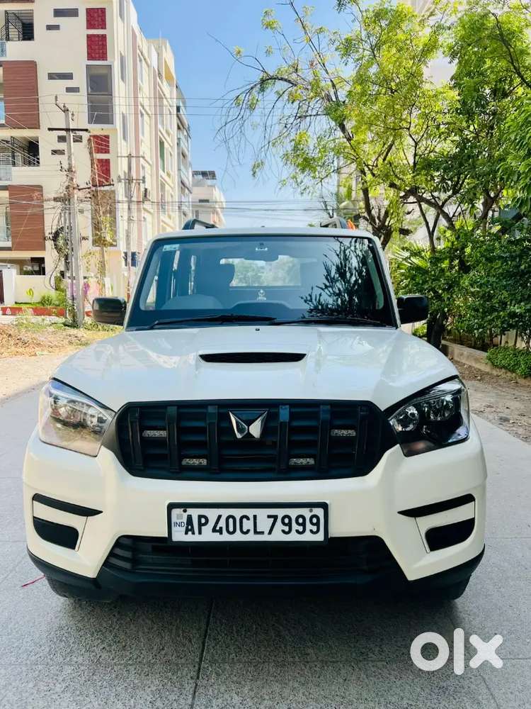 Mahindra Scorpio Classic 2024 Diesel 45000 Km Driven