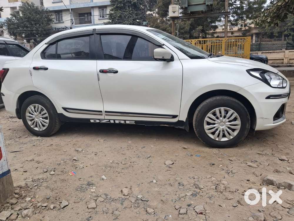 Maruti Suzuki Dzire 1.2 Vxi, 2023, Petrol