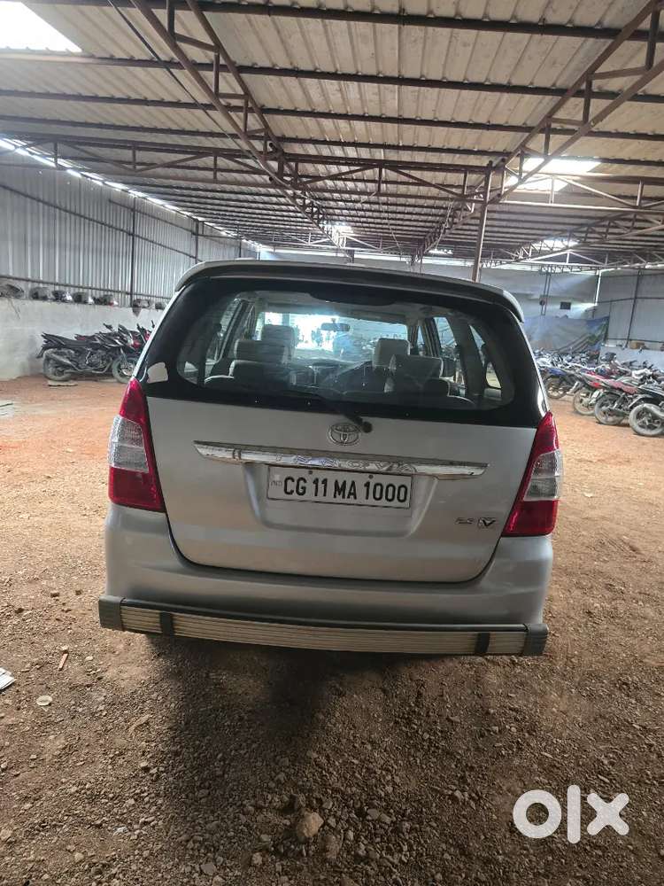 Toyota Innova 2013 Diesel Well Maintained