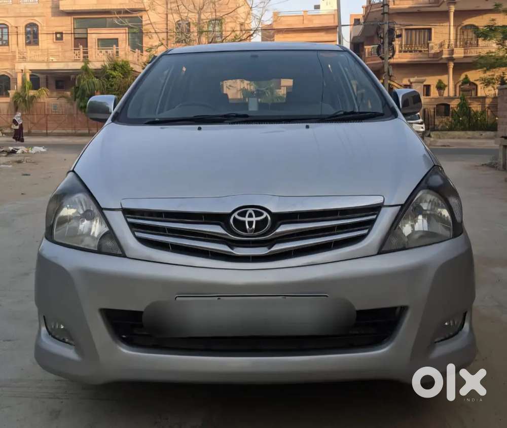 Toyota Innova 2011 Diesel Well Maintained