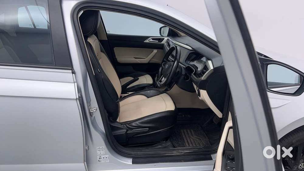 Volkswagen Virtus Highline Plus 1.0 Tsi At, 2023, Petrol