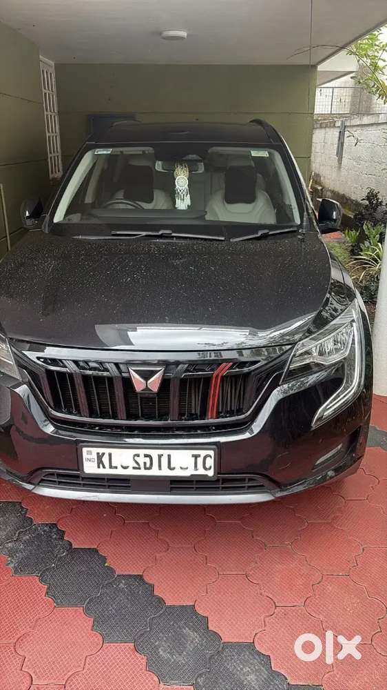 Mahindra Xuv700 Ax7 Diesel At Awd 7-seater  Black  2025 Delivery