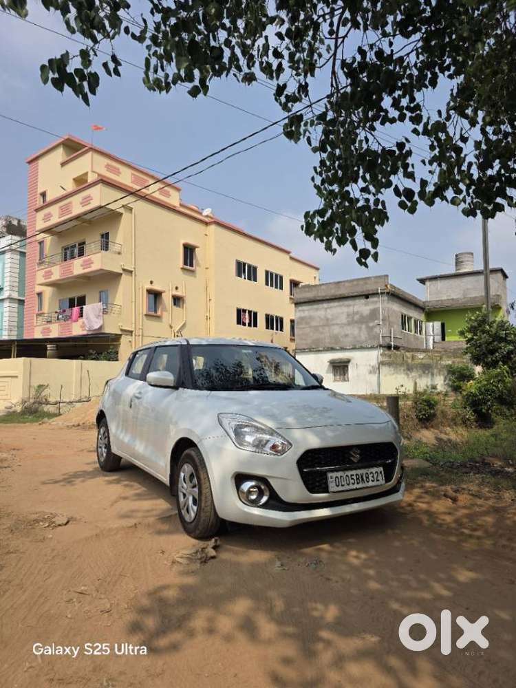 Maruti Suzuki Swift 1.2 Vxi (o), 2023, Petrol